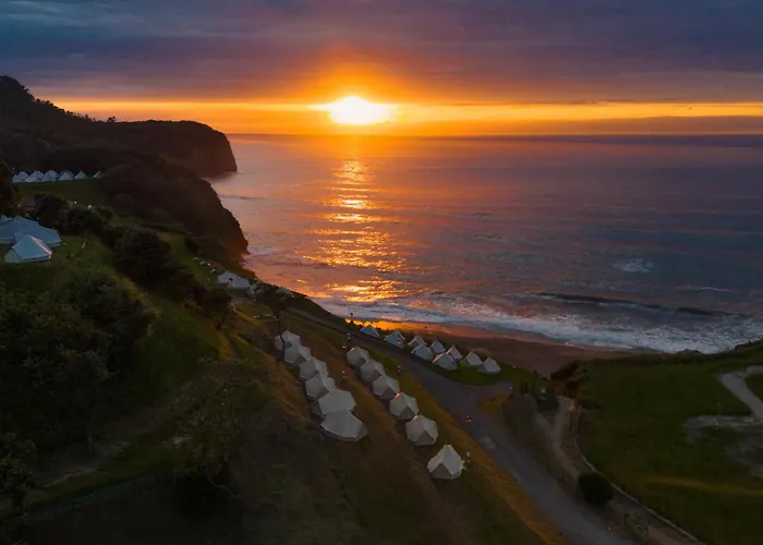 Kampaoh Arenas Kemp *